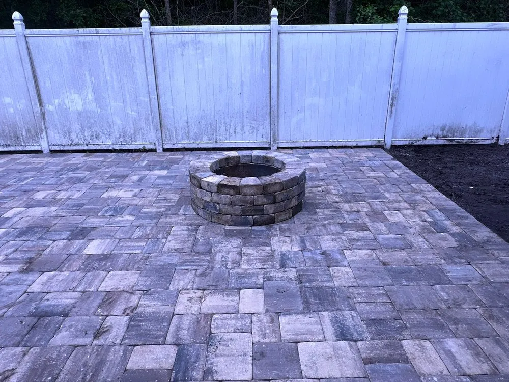 Affordable yard maintenance experts serving Brunswick, GA - M&M Los Zorros Landscaping