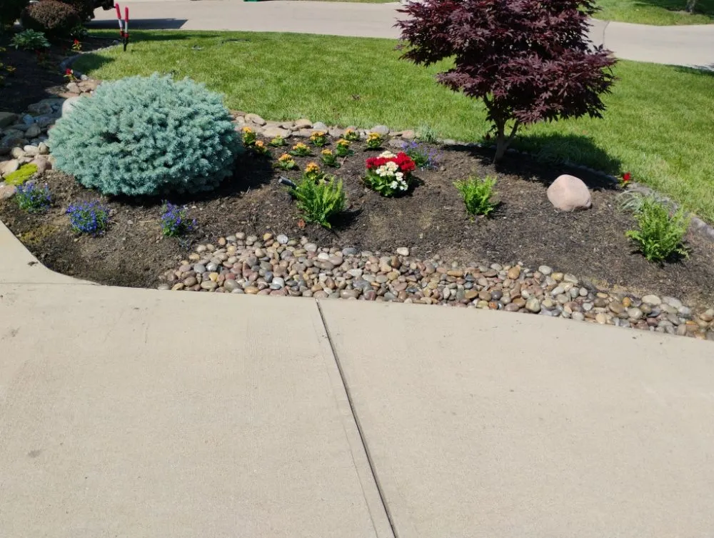Reliable landscaping services experts serving Springfield, OH - M&M Mini Motors
