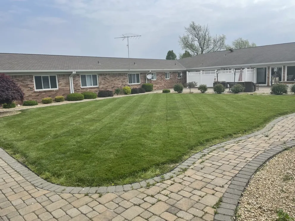 Trusted yard maintenance experts serving Shelbyville, IN - M&M Mowing