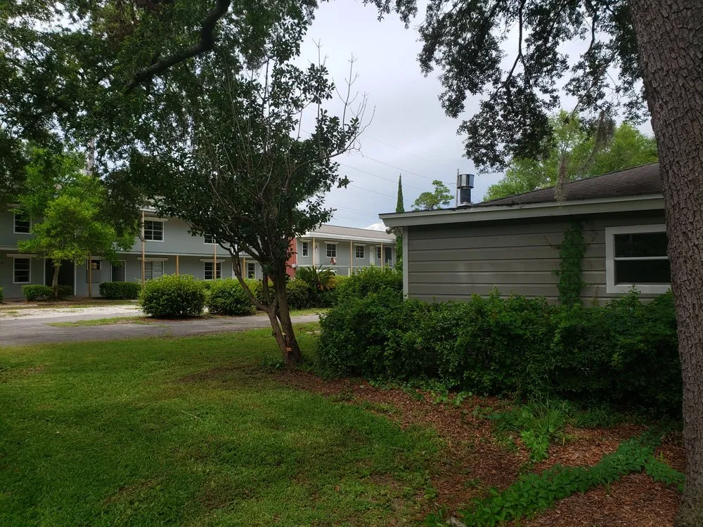 Reliable garden landscaping experts serving Biloxi, MS - M&M Yard Service