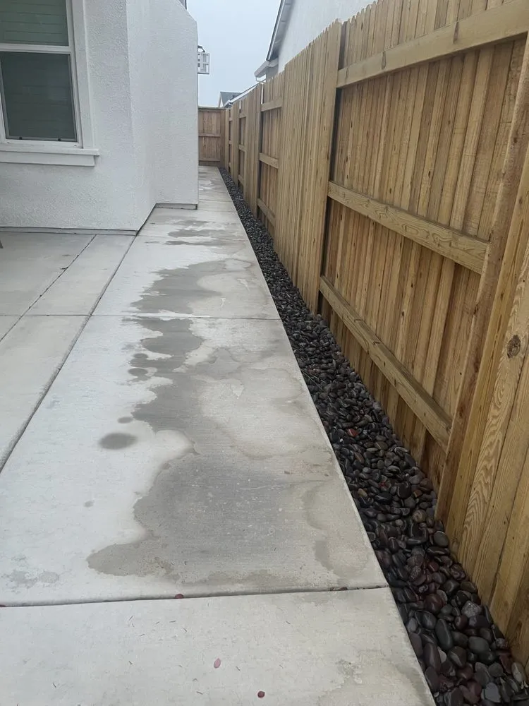 Affordable outdoor landscaping in Antelope, CA by MMM Construction