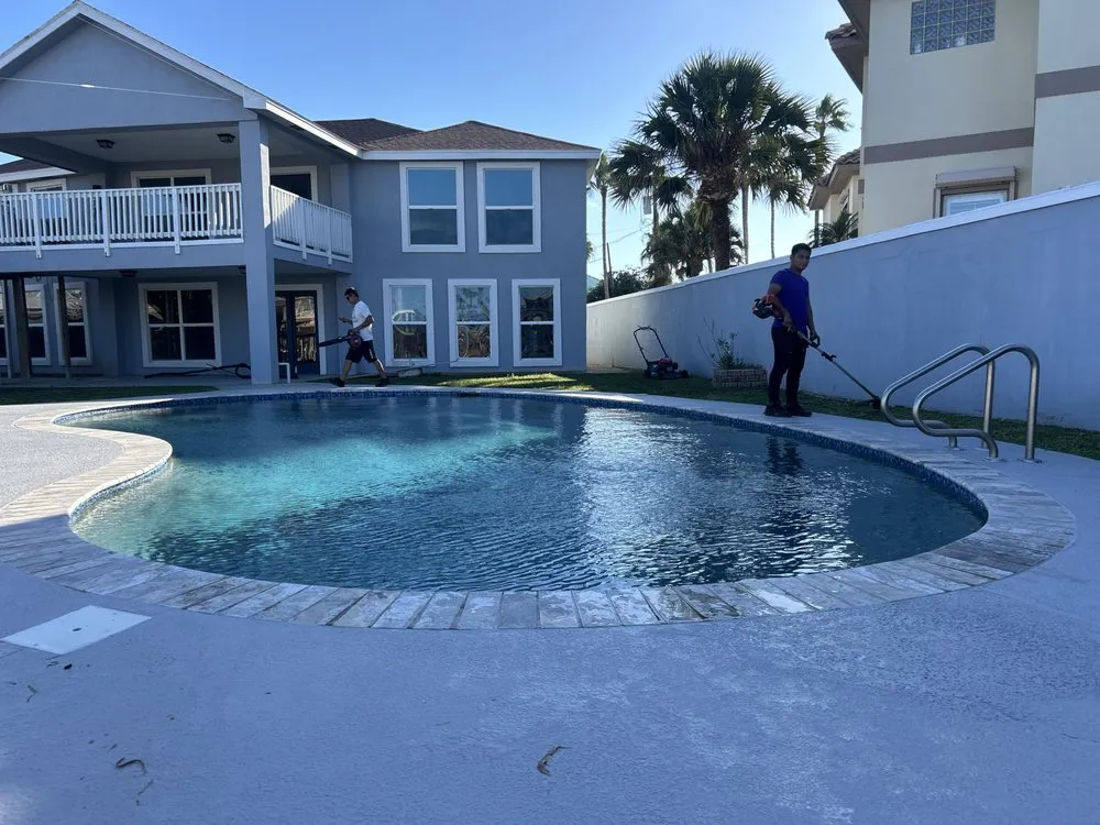 Professional garden landscaping experts serving Port Isabel, TX - MMQ Lawn and Cleaning Services