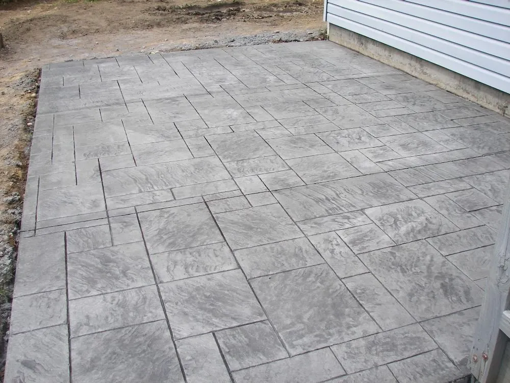 Reliable yard maintenance experts serving Portsmouth, VA - M&M's Concrete and Masonry