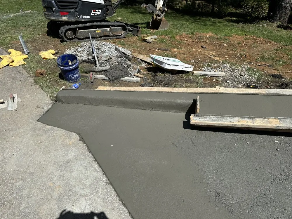 Trusted lawn mowing service in Hendersonville, NC by M&M’s Mowing Service’s