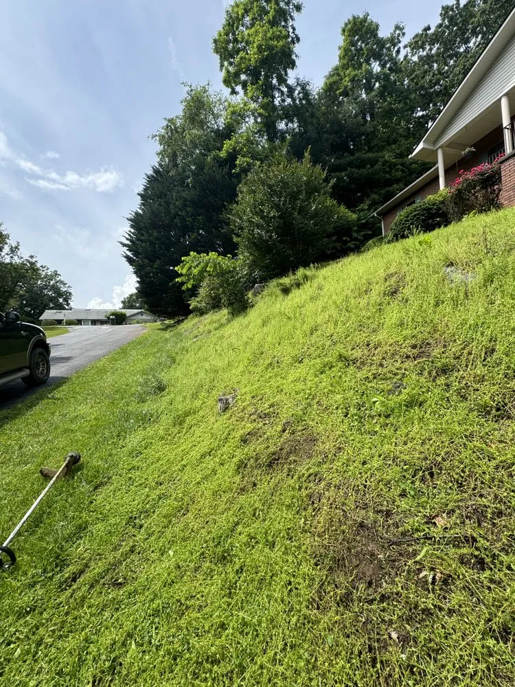 Top-rated garden landscaping with custom design in Hendersonville, NC by M&M’s Mowing Service’s