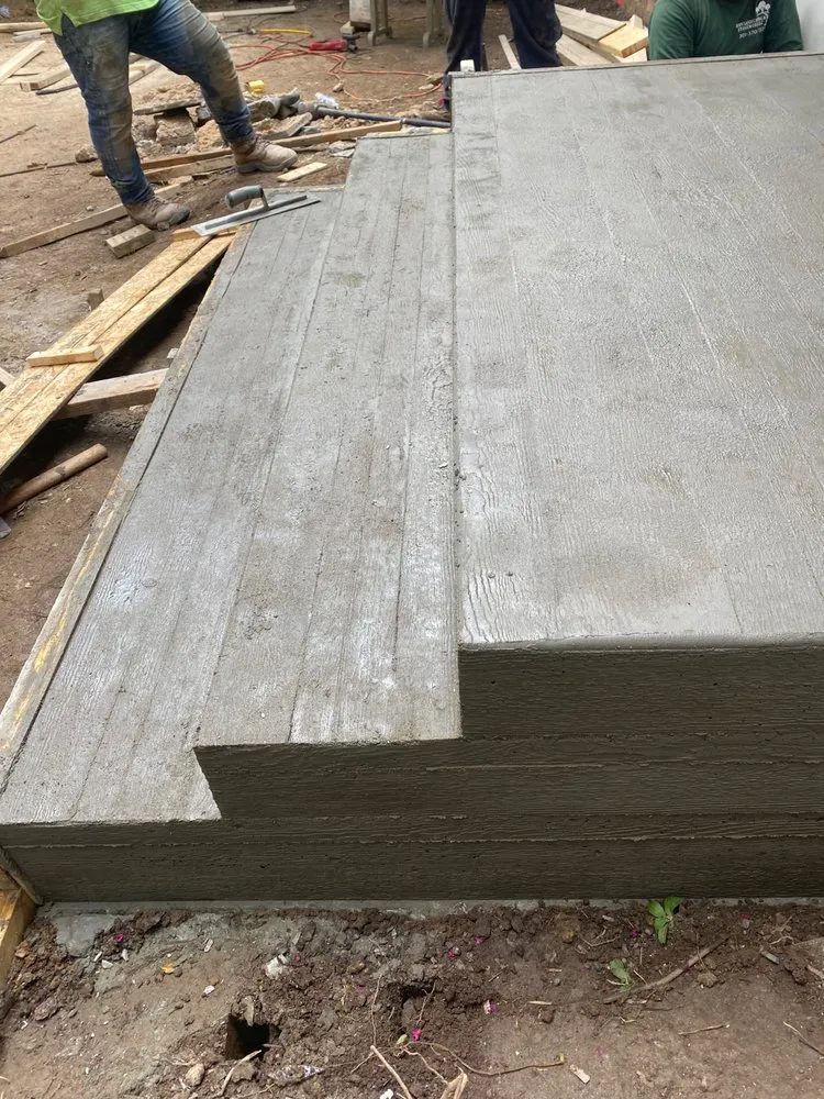 Top-rated lawn care service for homes in Adelphi, MD by MMV Landscaping & Stonework