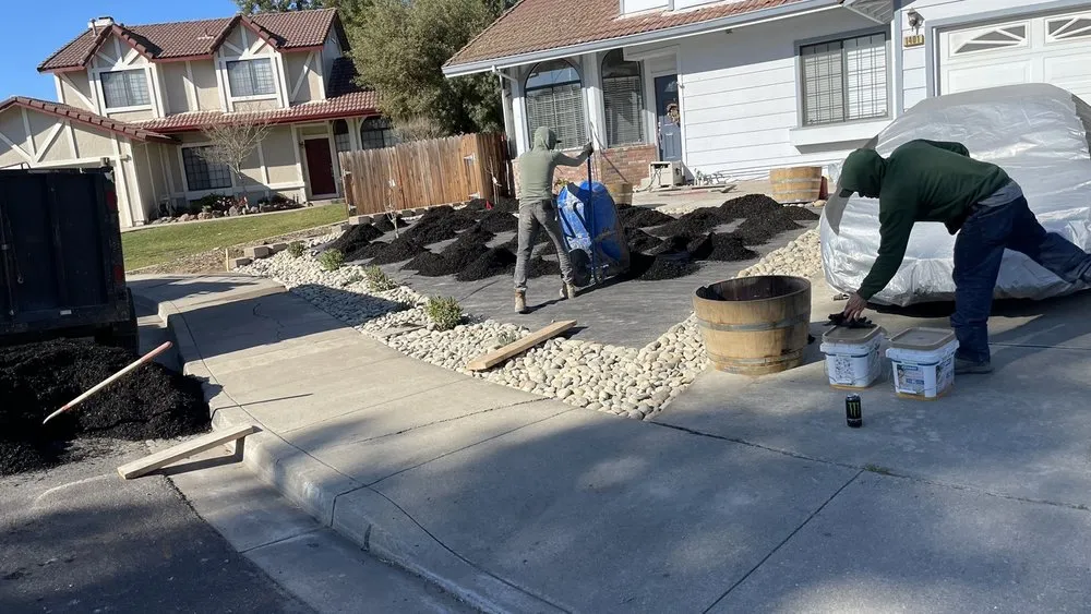 Trusted lawn care service in Oakley, CA - MN. LANDSCAPE & CONSTRUCTION