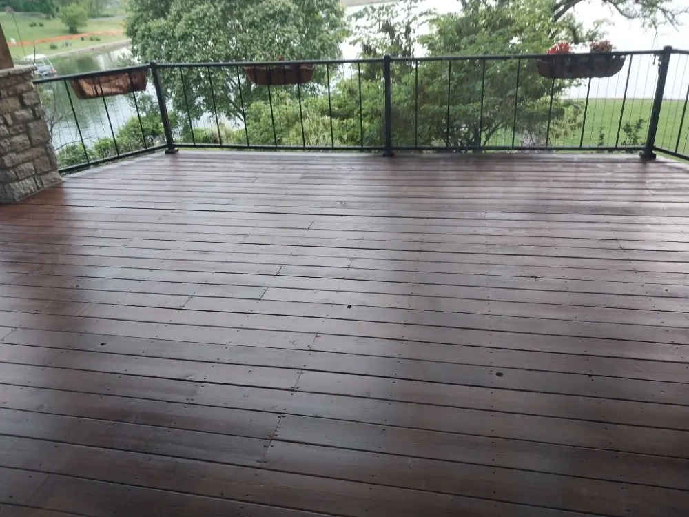 Custom yard cleanup service for homes in Grandview, MO by M&N Landscaping & Tree Service