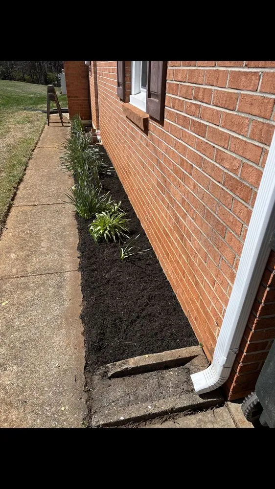 Affordable residential landscaping in Evington, VA by M&N Lawncare