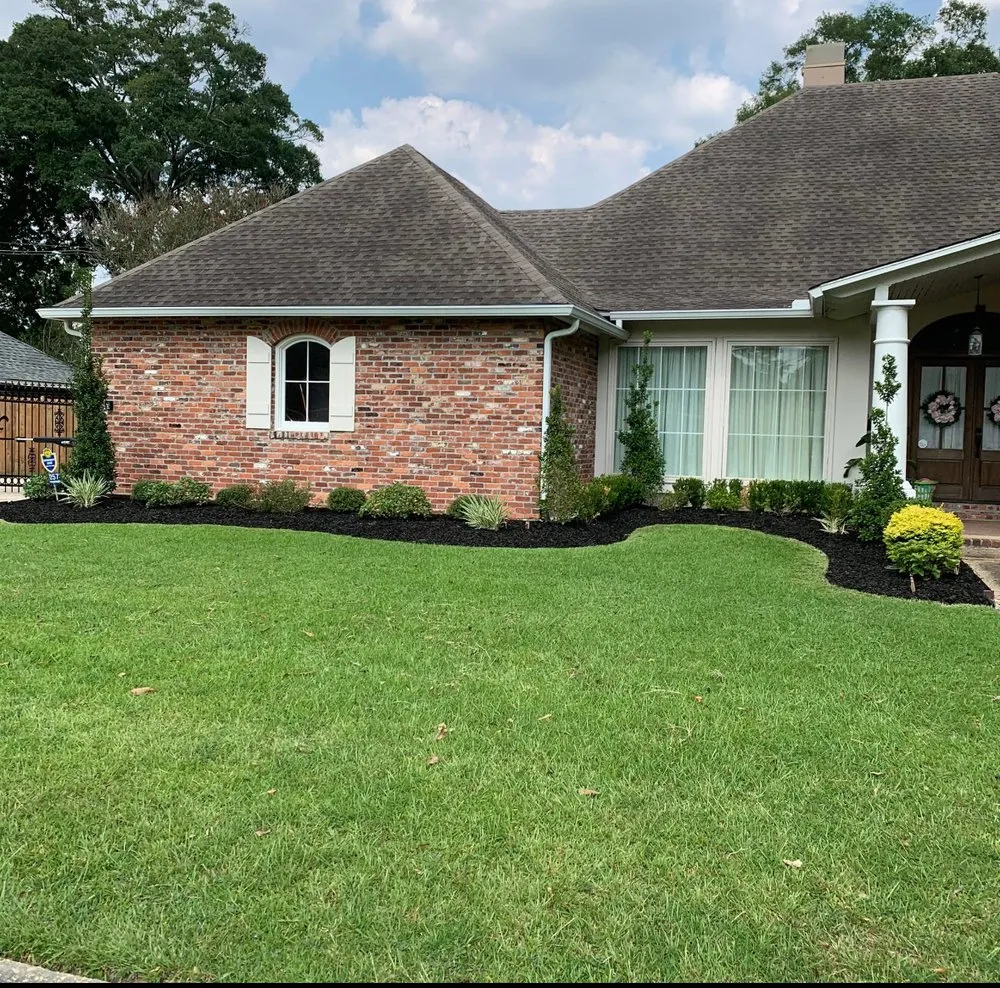 Reliable garden landscaping experts serving Denham Springs, LA - M&N Services