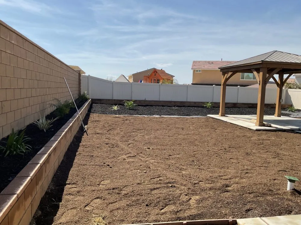 Local outdoor landscaping experts serving Wildomar, CA - Méndez Landscaping