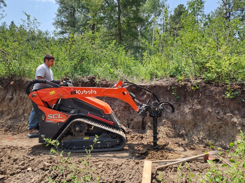 Local yard maintenance in Bayfield, CO - MNM'S Handyhelpers