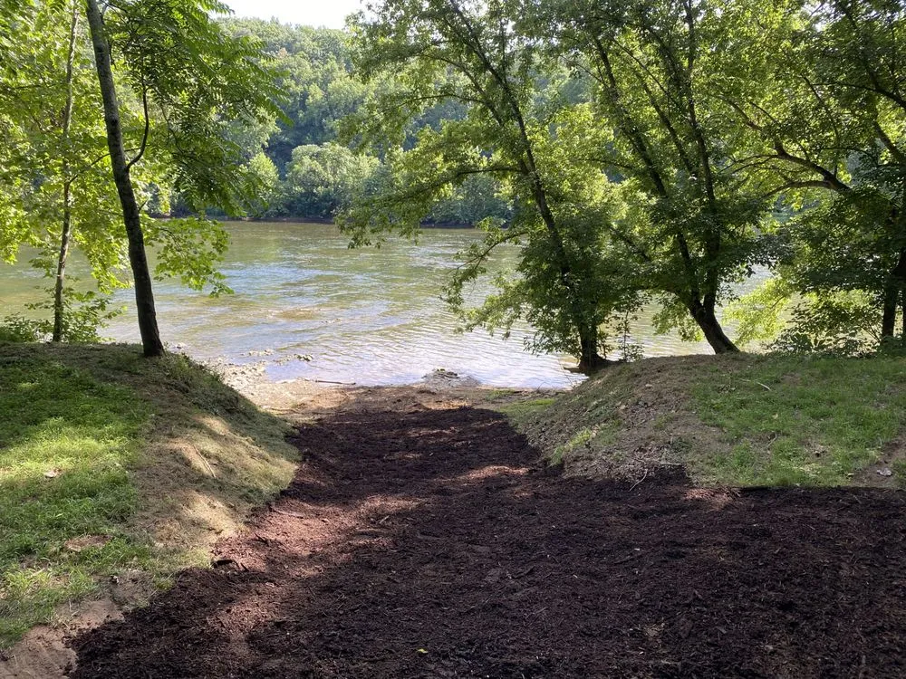 Top-rated landscaping services for residential properties across Front Royal, VA - Mnt View Services