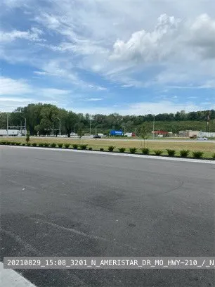 Custom landscaping services in Kansas City, MO - Mo Kutz Lawn & Snow Removal