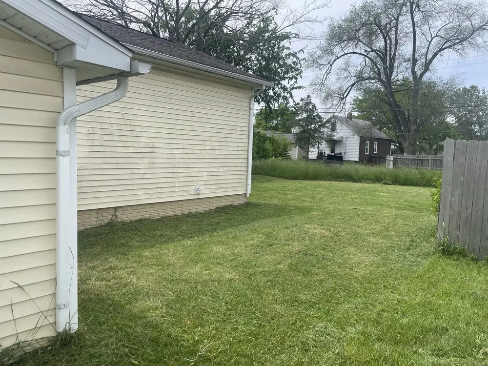 Top-rated landscaping services experts serving Detroit, MI - M&O Landscaping