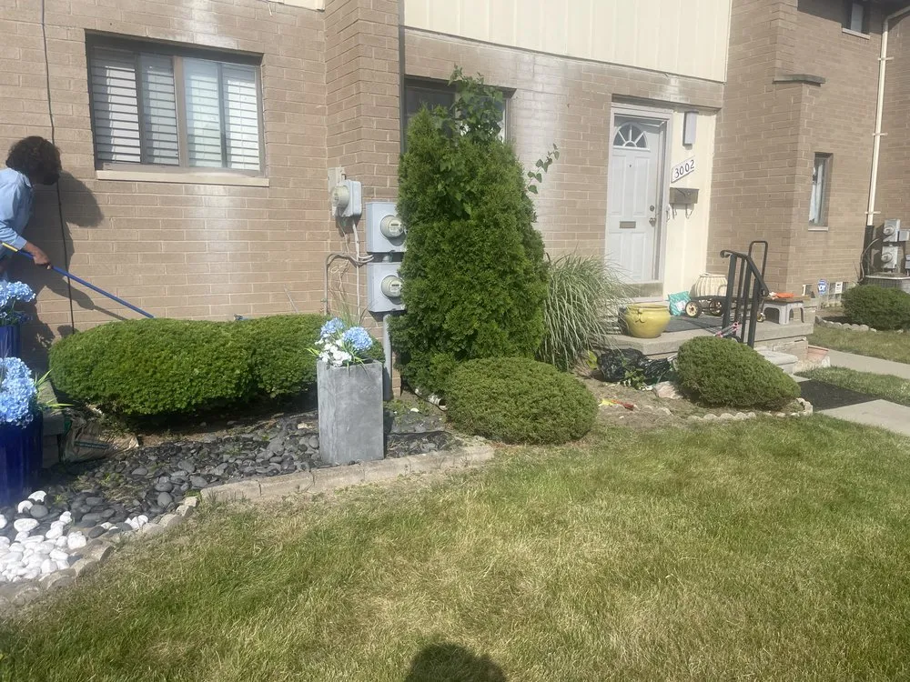 Top-rated landscape installation in Detroit, MI by M&O Landscaping