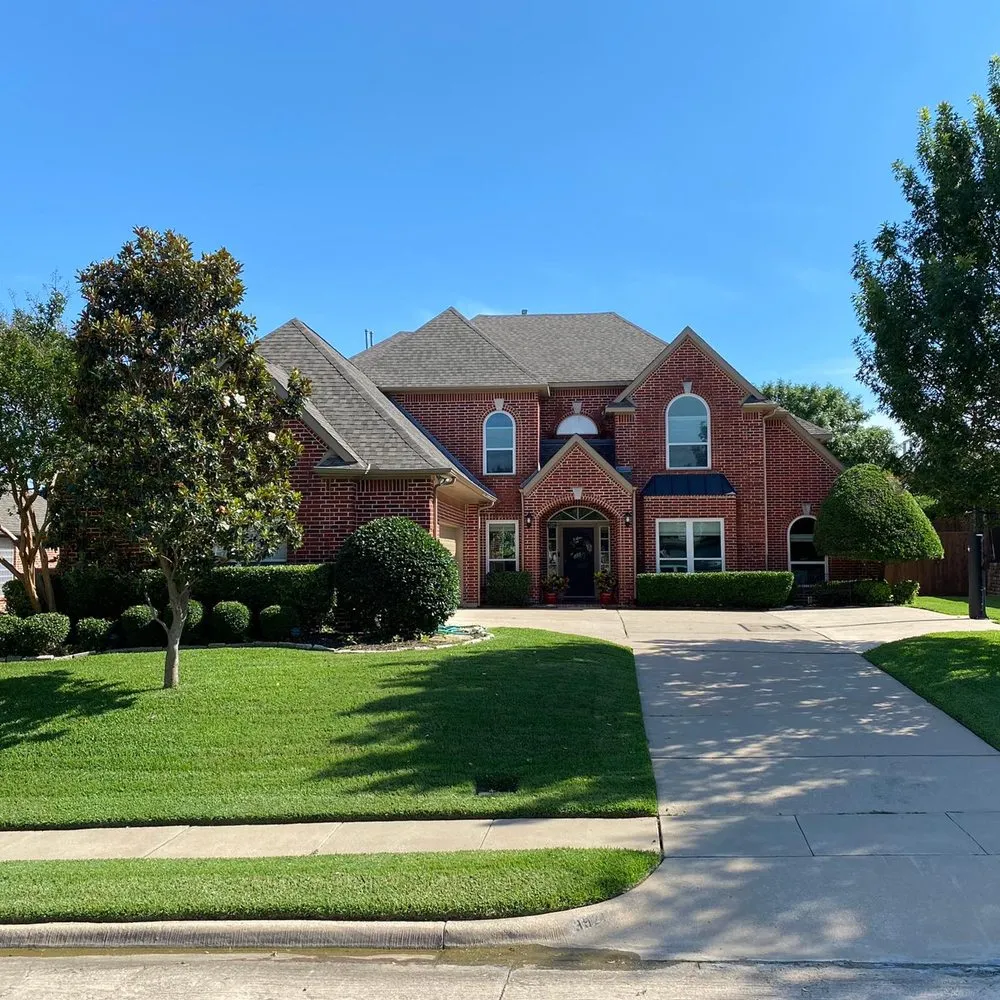 Local yard maintenance experts serving Oak Point, TX - Mo-N-Grow Lawn Care Service