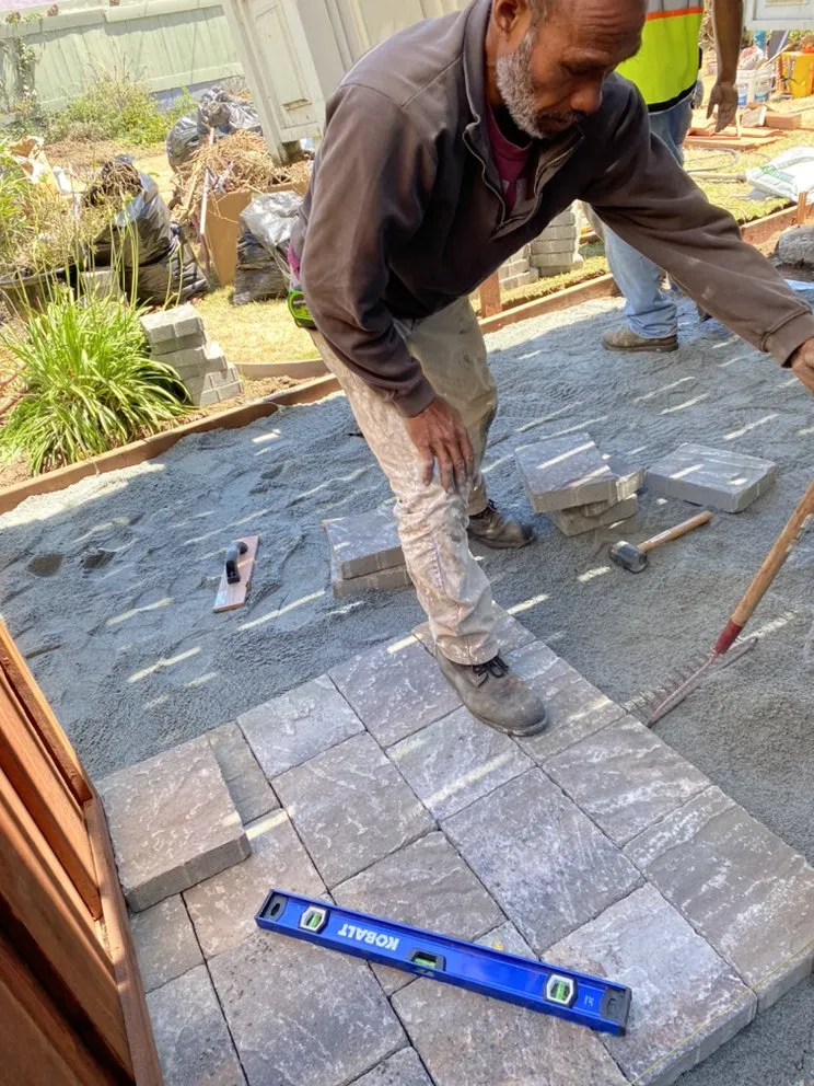 Top-rated lawn mowing service in San Francisco, CA - Mo Power Tools