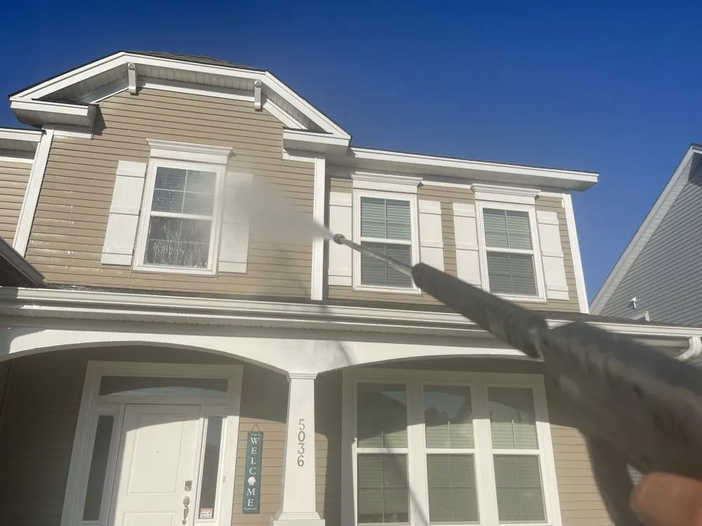 Top-rated lawn mowing service experts serving Conway, SC - Mobile Pro Clean