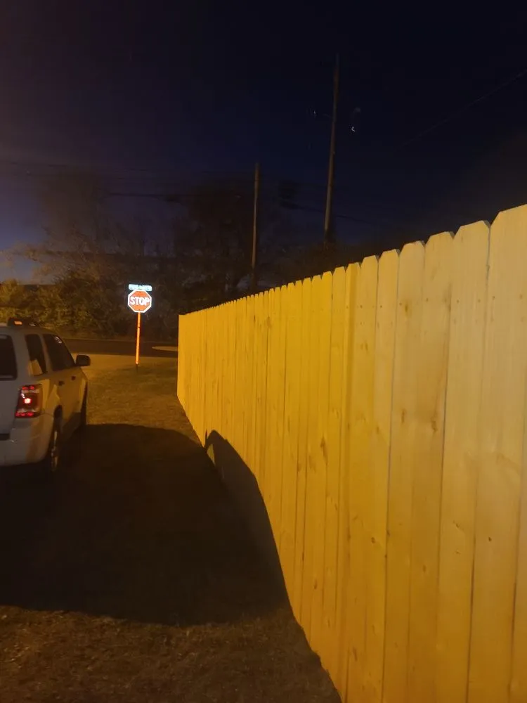 Top-rated yard cleanup service in Lexington, KY - Mobile Services Handyman Home Improvements