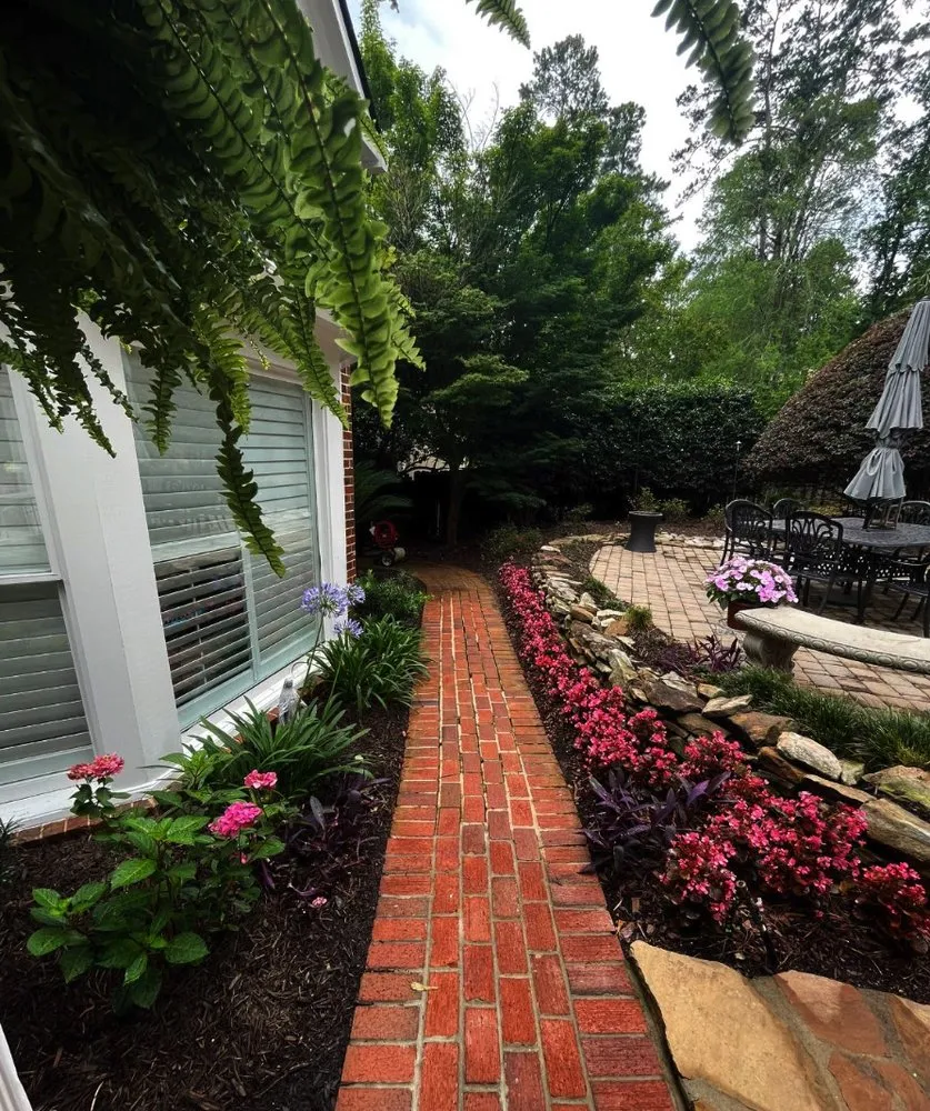 Professional garden landscaping experts serving Augusta, GA - Mobley Irrigation Landscape Construction