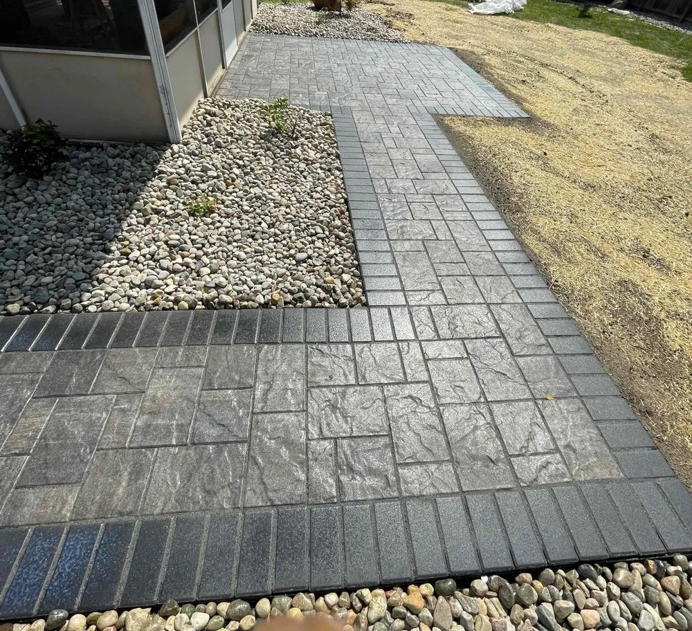 Custom yard maintenance for homes across Grosse Ile Township, MI - Moccia Lawn & Landscaping Inc