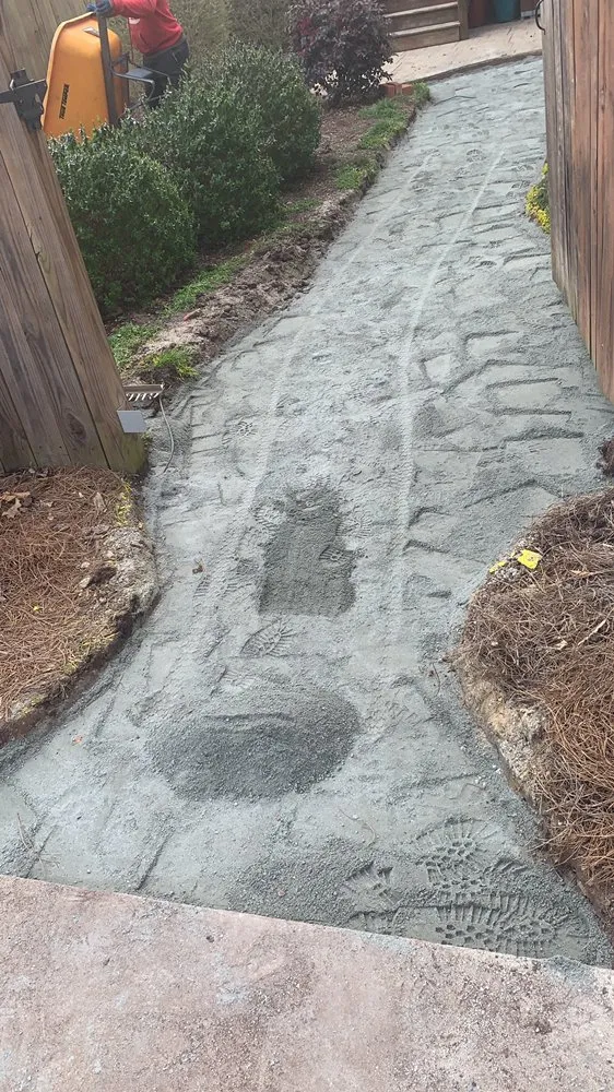 Custom yard maintenance in Garner, NC - Mocho Lawn Care and Landscaping