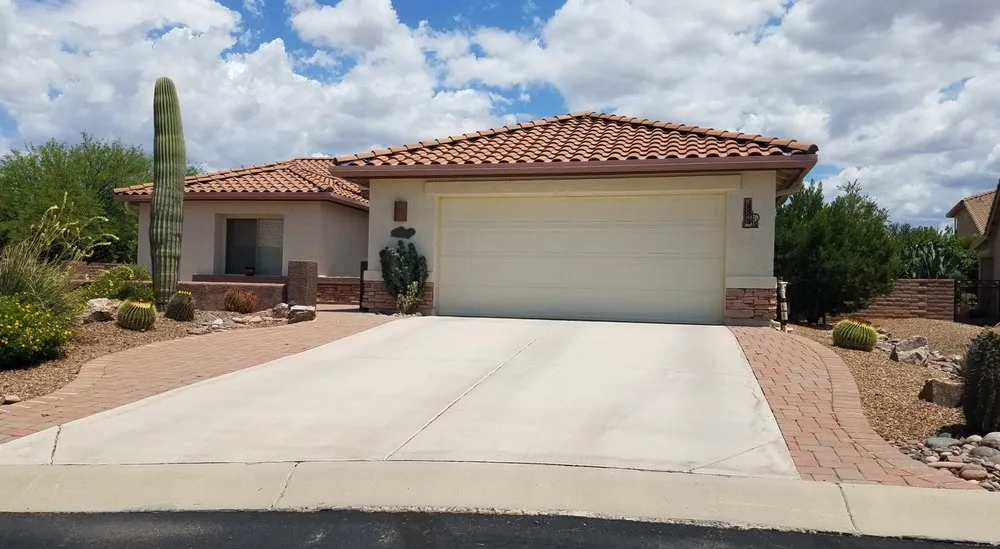 Professional landscape installation for beautiful yards across Sahuarita, AZ - Mochomo's Landscape