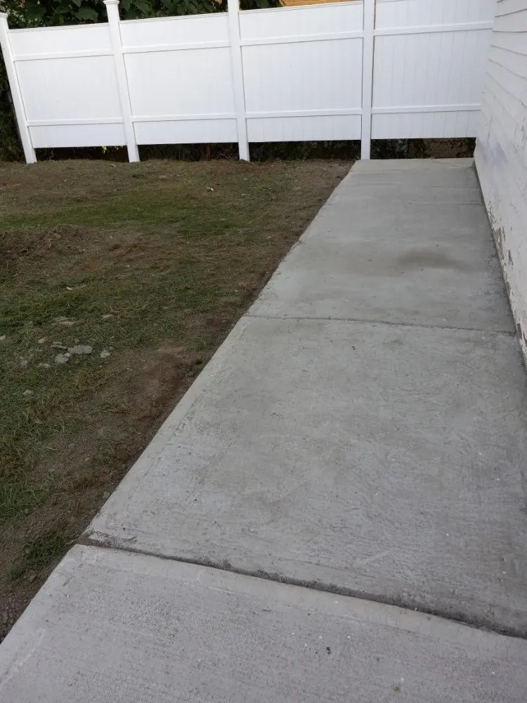 Local lawn mowing service in Cleveland, OH by Mock Ohio Landscaping