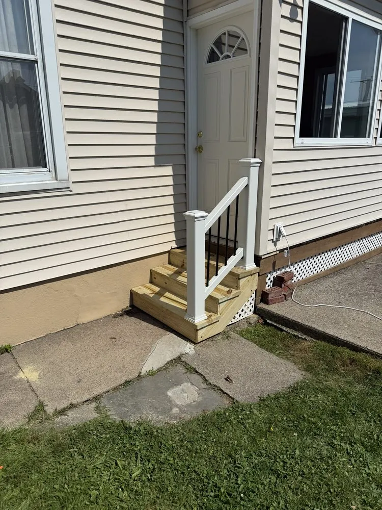 Top-rated yard cleanup service for beautiful yards in Clark Mills, NY by Model A Contracting