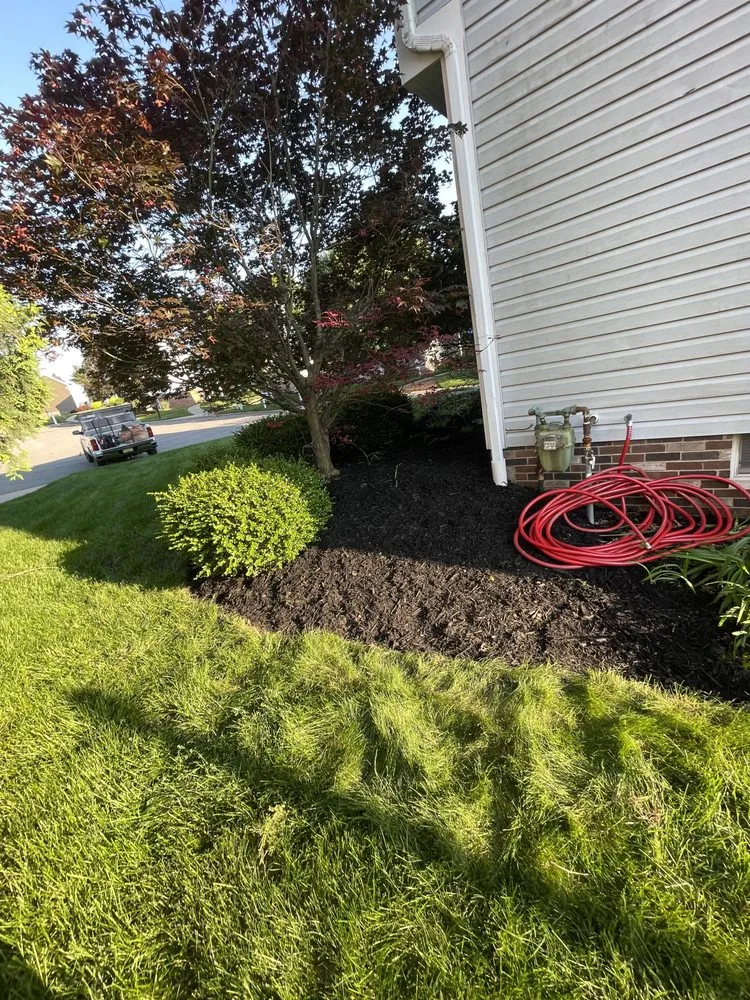 Expert landscaping services in Bridgeville, PA - Modelo Landscaping