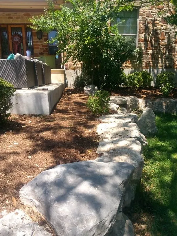 Local lawn mowing service experts serving San Antonio, TX - Modern Craft