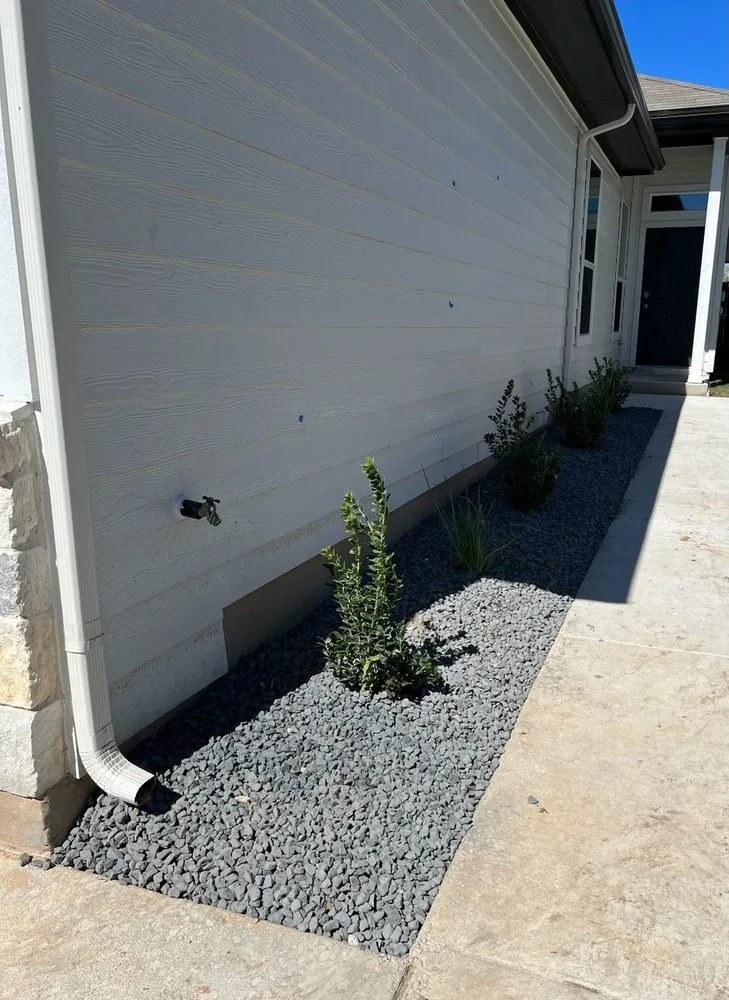 Expert yard cleanup service with custom design in Austin, TX by Modern Designs of Texas