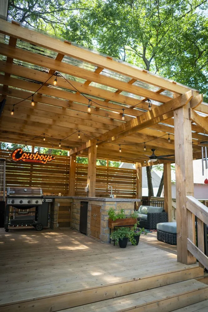 Top-rated yard maintenance with custom design across Oklahoma City, OK - Modern Environment