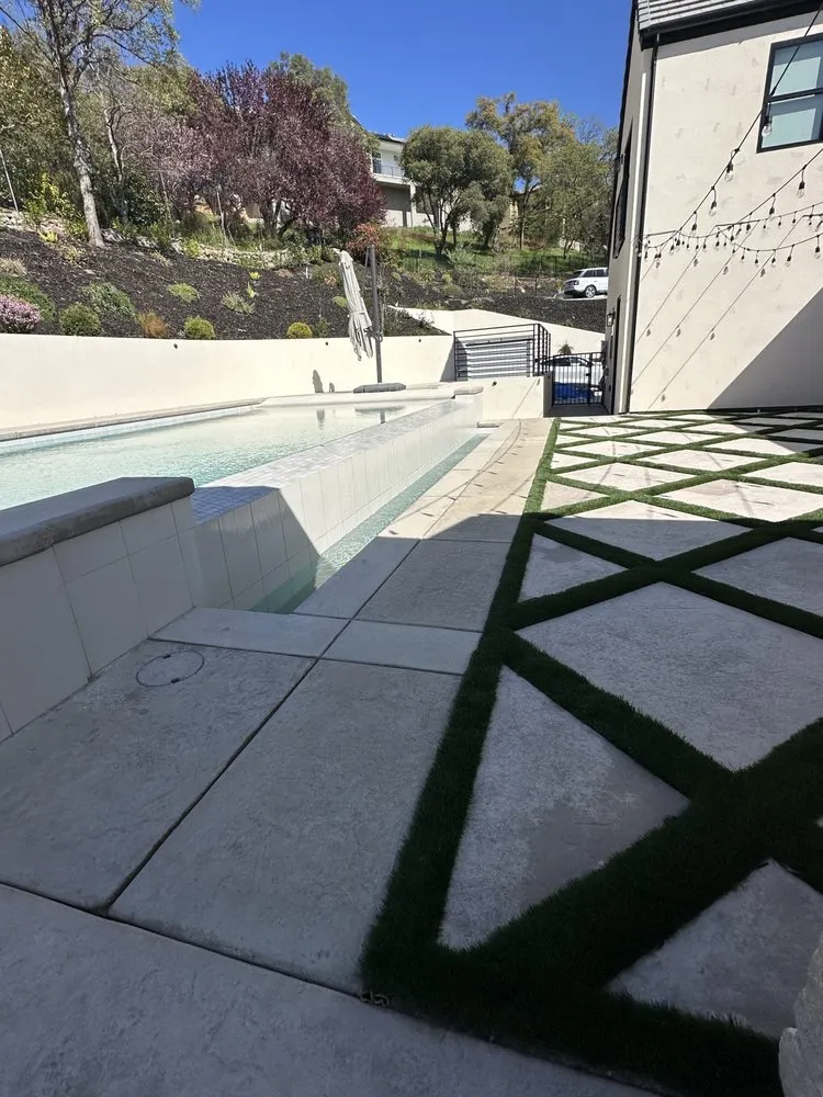 Top-rated lawn mowing service in Auburn, CA by Modern Era Landscape