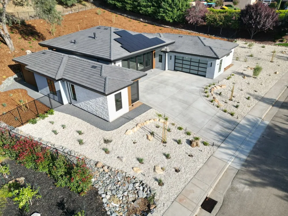 Expert yard cleanup service near you across Auburn, CA - Modern Era Landscape