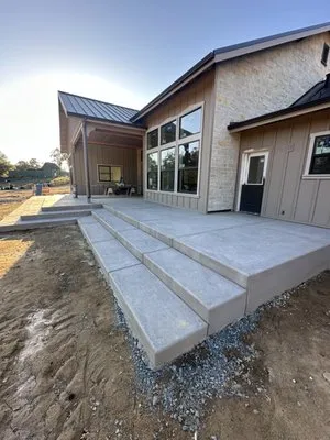 Modern Era Landscape Logo