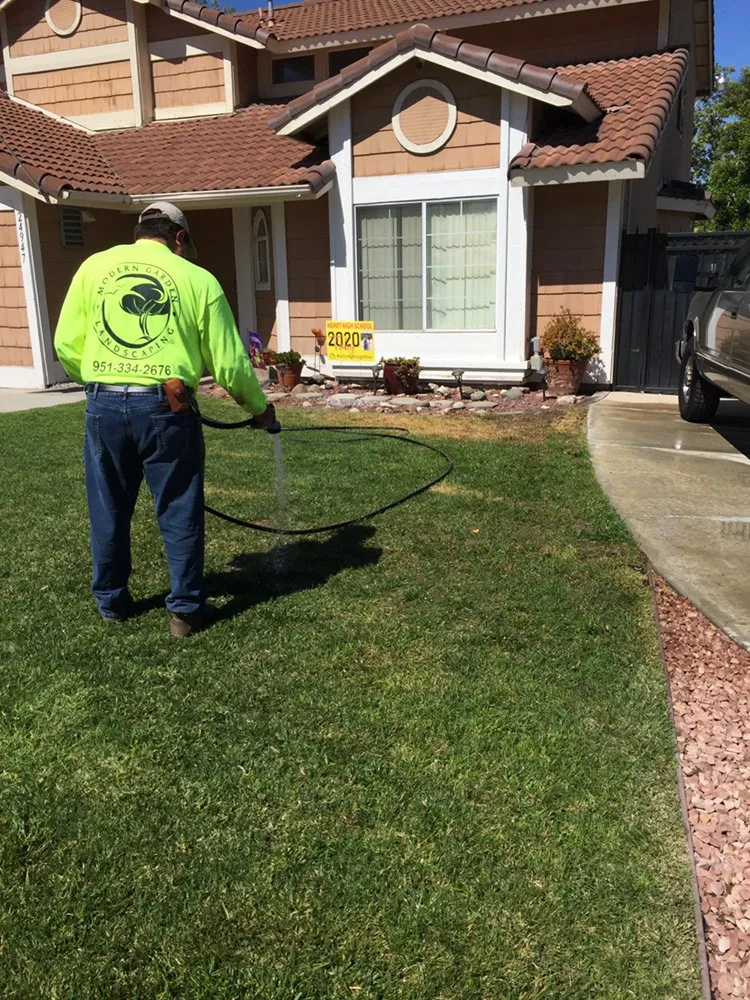Reliable residential landscaping experts serving Hemet, CA - Modern Garden Landscaping