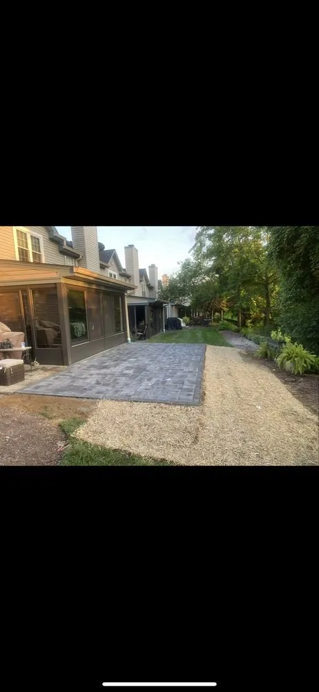 Affordable residential landscaping in Prospect, KY by Modern Home Builders