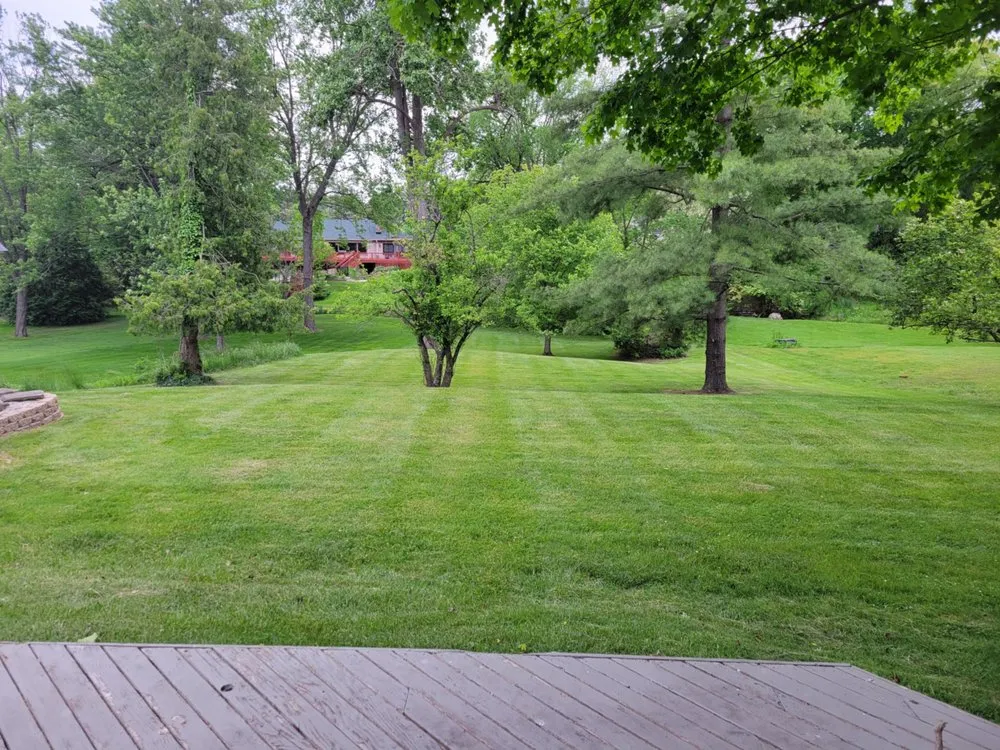 Local residential landscaping experts serving Novi, MI - Modern Lawn & Snow