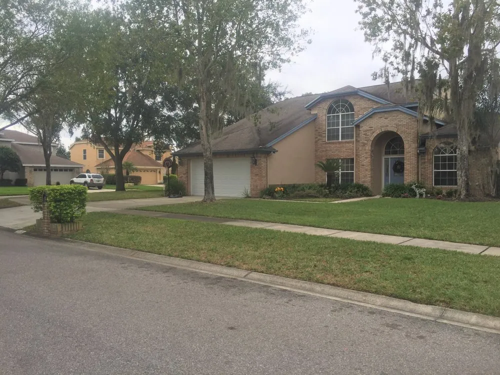 Affordable landscaping services for residential properties in Winter Park, FL by Modern Lawn Care