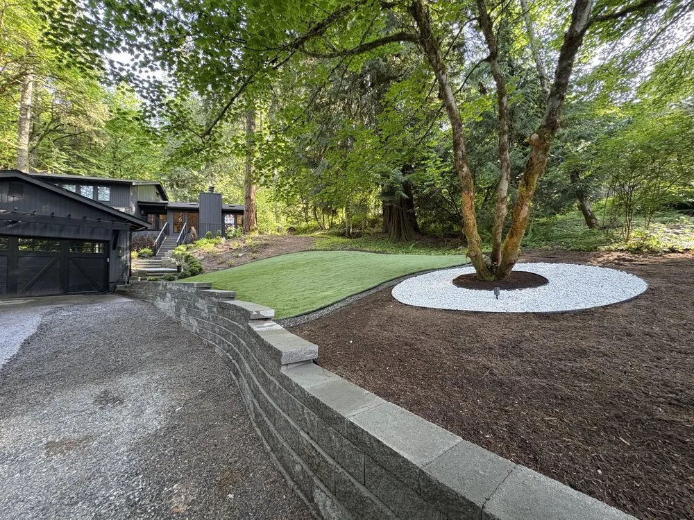 Local yard cleanup service in Renton, WA by Modern Living Landscaping