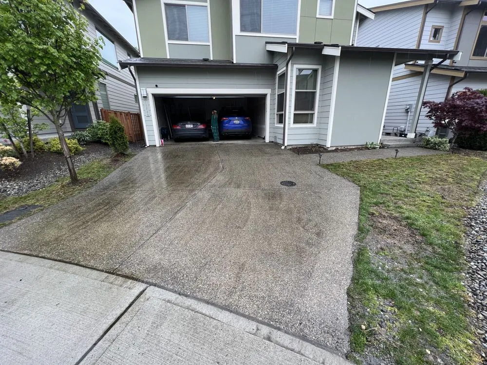 Custom landscape design in Renton, WA by Modern Living Landscaping