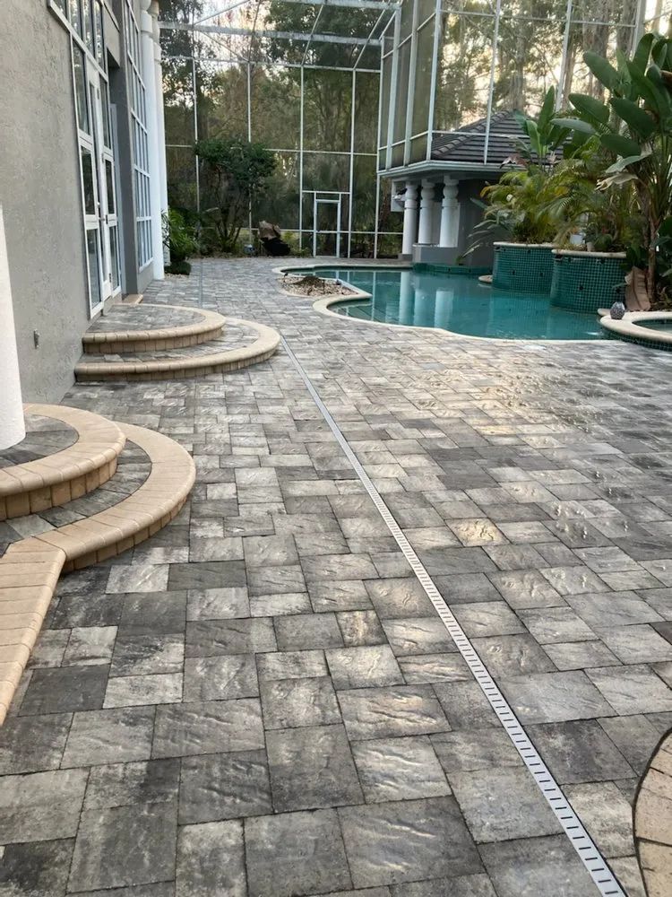 Reliable lawn care service experts serving Orlando, FL - Modern Look Landscaping Services