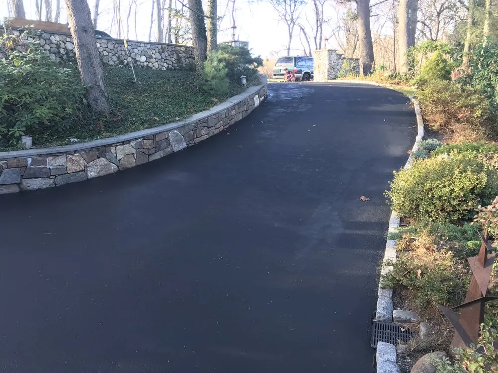 Reliable lawn mowing service experts serving Norwalk, CT - Modern Masonry