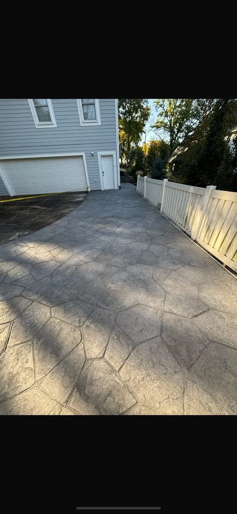 Custom landscaping services for residential properties in Albertville, MN by Modern Mix