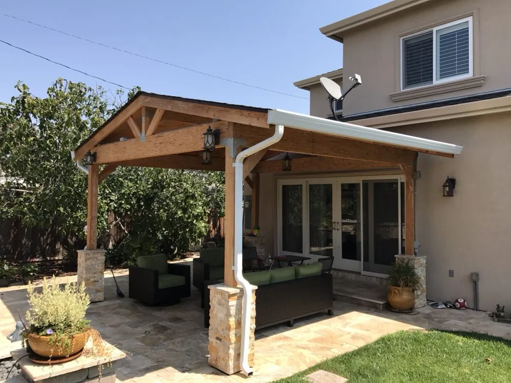 Professional lawn care service in Los Altos, CA by Modern Paving