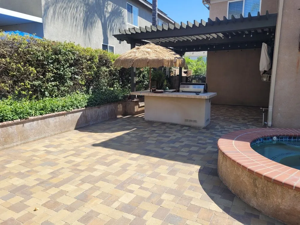 Expert lawn care service experts serving Rancho Cucamonga, CA - Modern Paving