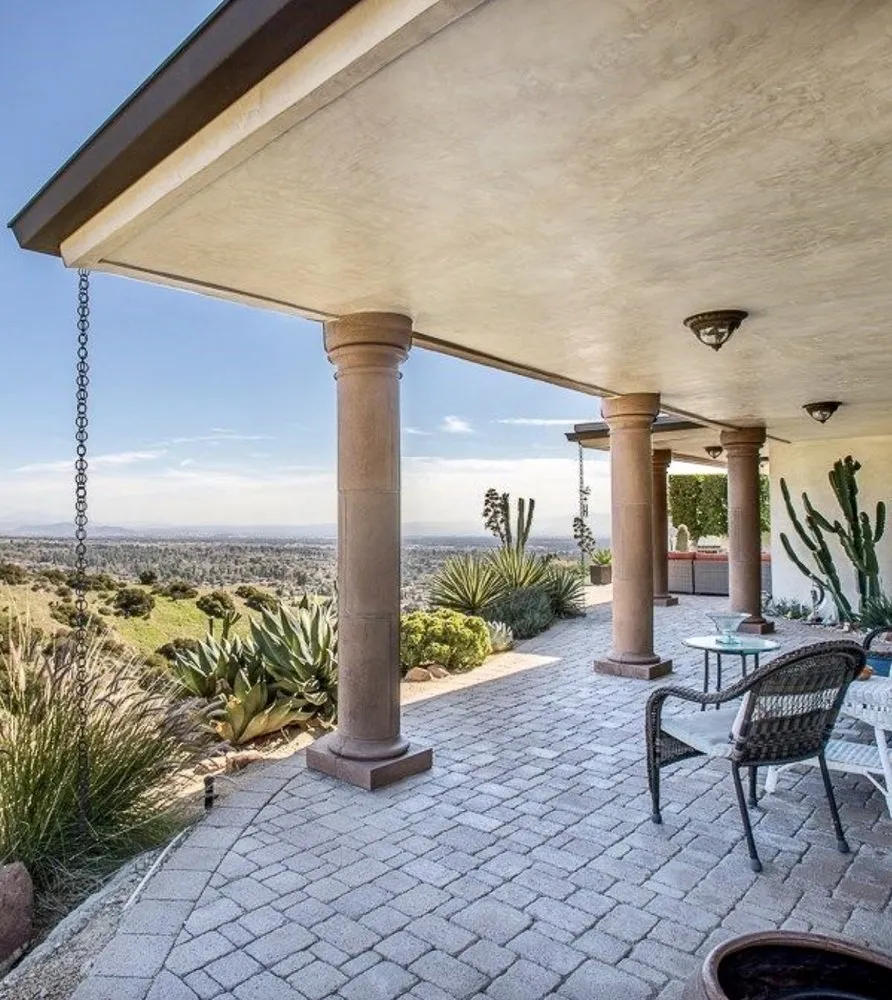 Reliable garden landscaping experts serving Rancho Cucamonga, CA - Modern Paving