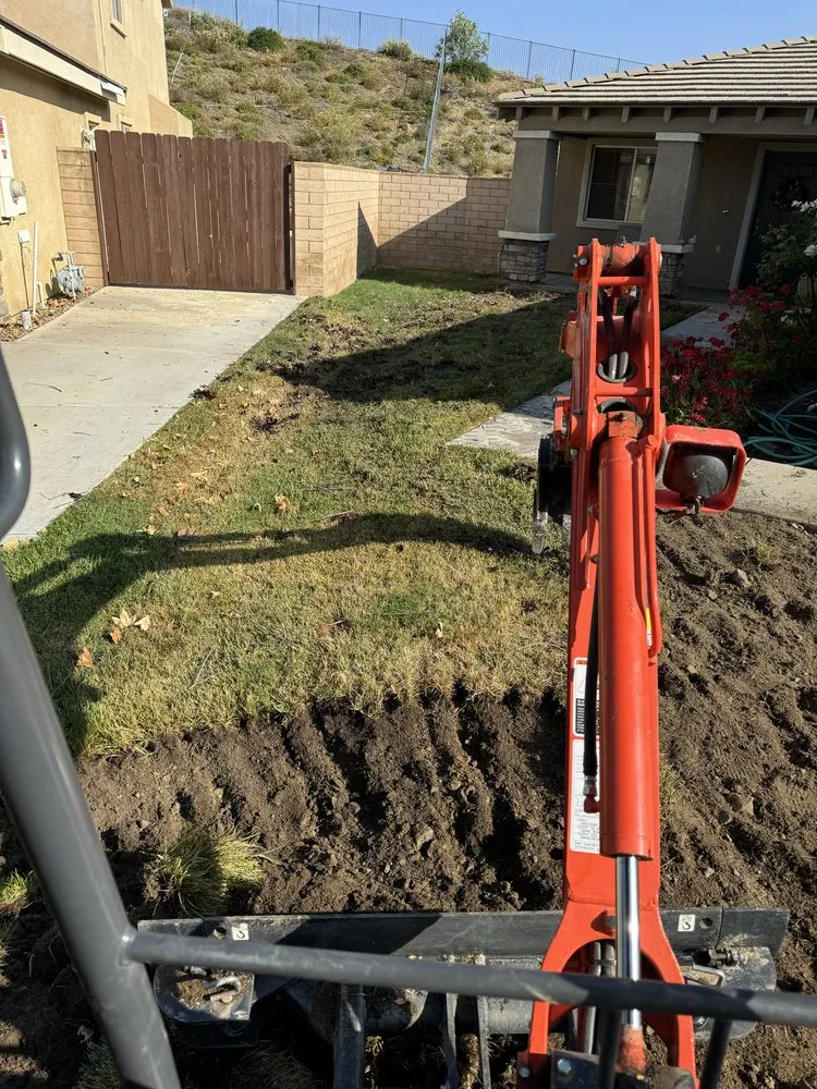 Custom lawn mowing service in Chino Hills, CA - Modern Yardz Exterior Landscaping